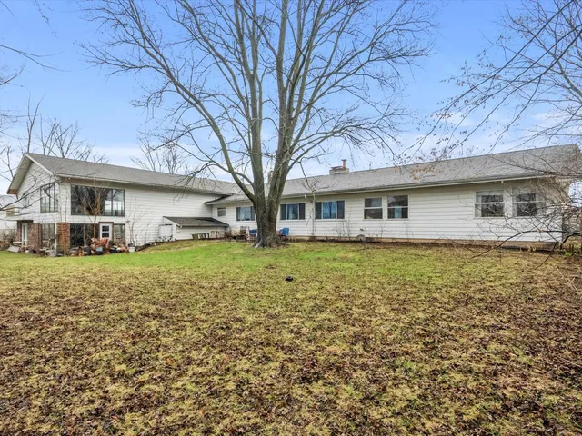 $269,000 | 704 West McKinley Street, Harvard, IL 60033