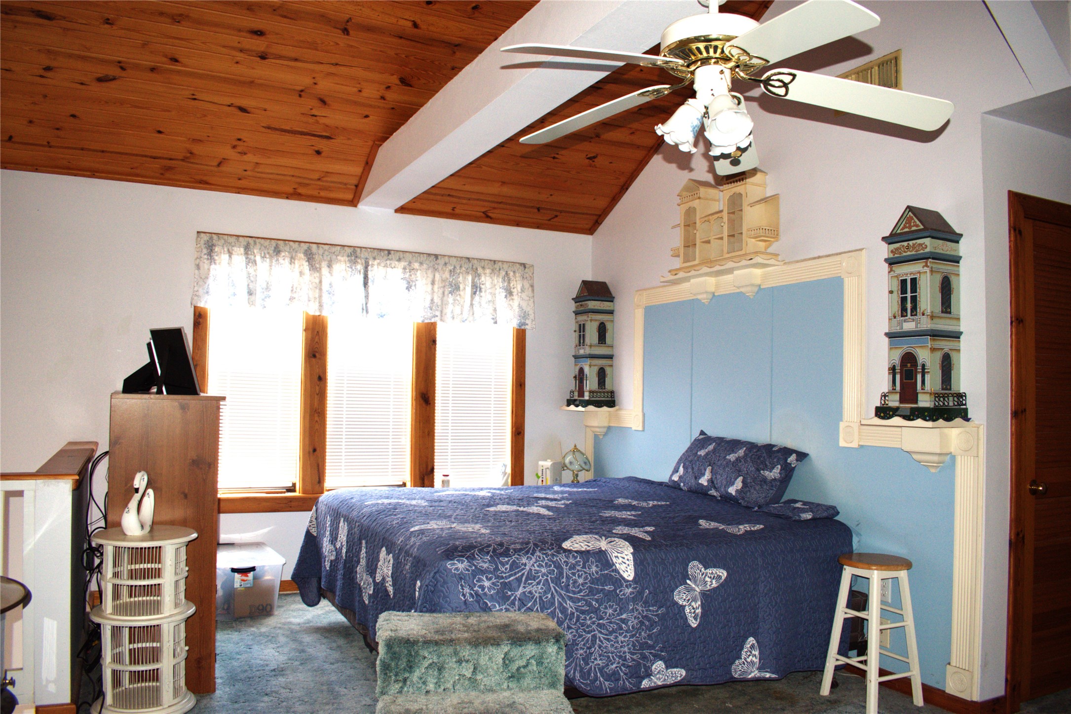 1657 County Road Sargent, TX 77414 - Photo 41 of 46 Master bedroom has tall ceilings and is so roomy - with open office off to the side or could be used for extra bunks