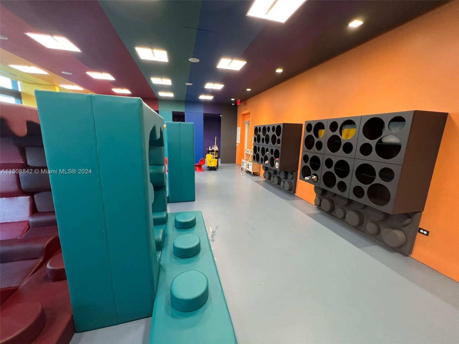 88 Southwest 7th Street, Unit 3301 Miami, FL 33130 - Photo 51 of 54