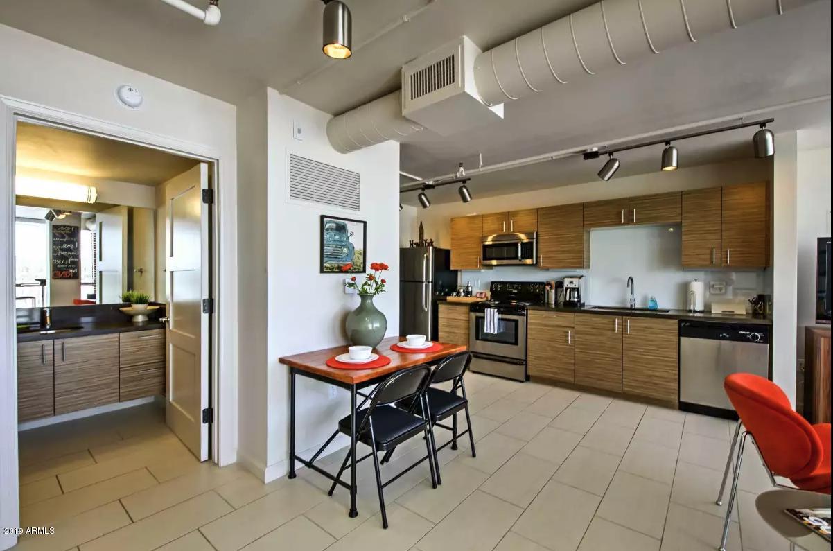 535 West Thomas Road, Unit 401 Phoenix, AZ 85013 - Photo 8 of 11 Lofts Bath