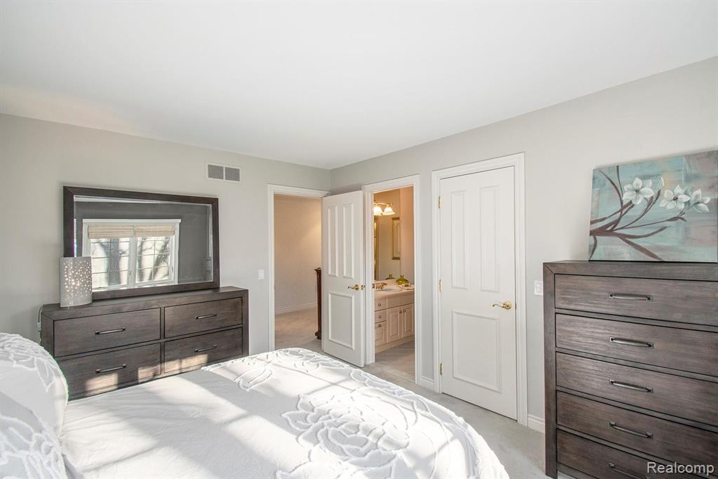 6644 Cornerstone Lane Rochester Hills, MI 48306 - Photo 31 of 61