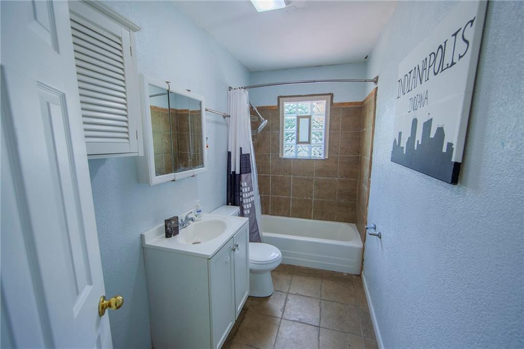 605 West State Street Pendleton, IN 46064 - Photo 12 of 19