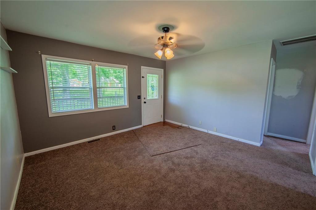 605 West State Street Pendleton, IN 46064 - Photo 4 of 19