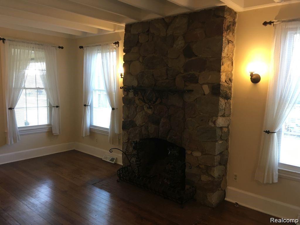 20985 Halsted Road Northville, MI 48167 - Photo 5 of 30