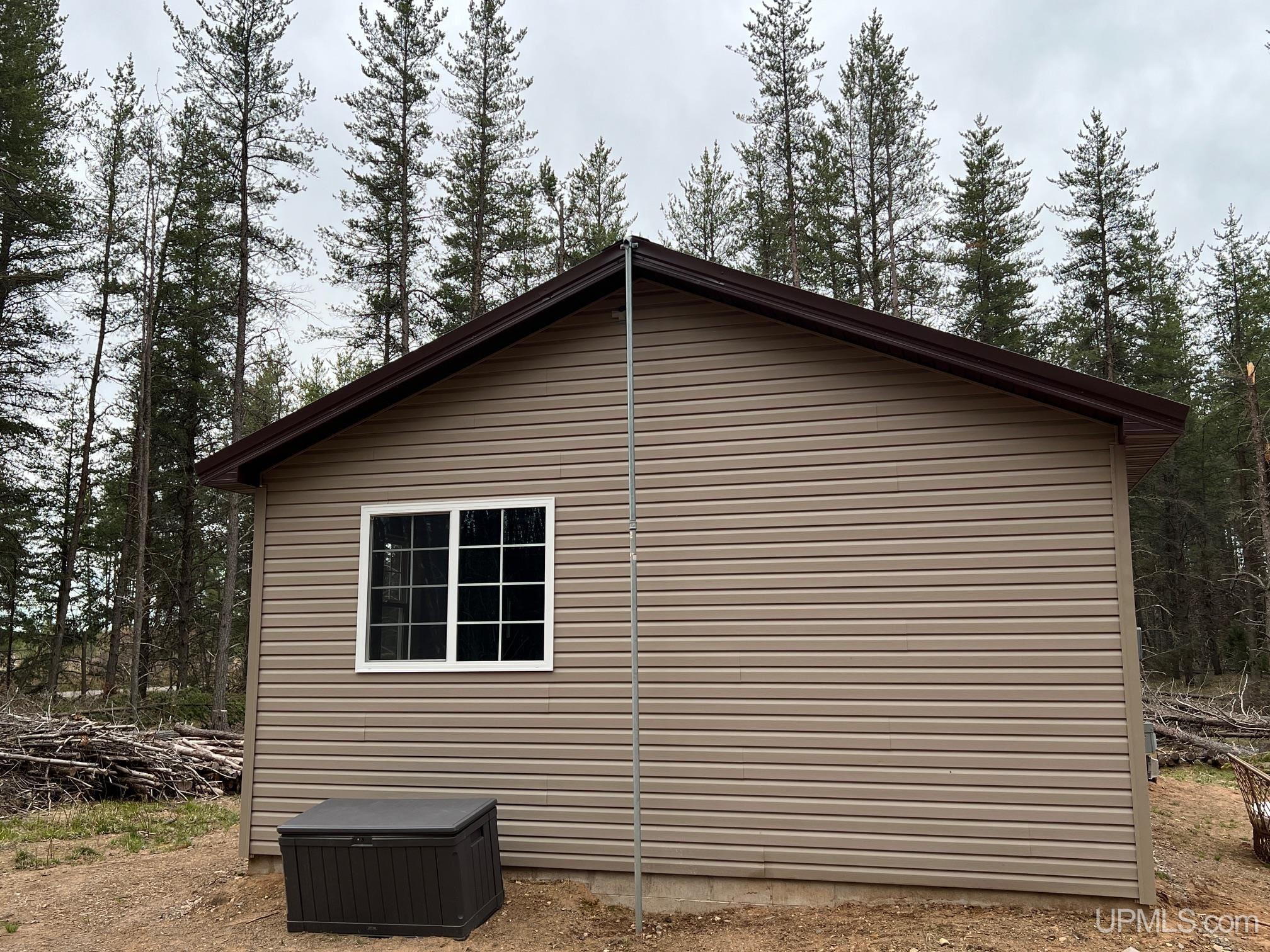 8670 County Road CD Ishpeming, MI 49849 - Photo 3 of 29 Gallery Image 3