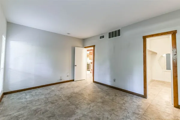 $1,095 | 2100 Tanglewilde Street, Unit 637, Houston, TX 77063