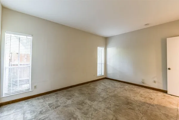 $1,095 | 2100 Tanglewilde Street, Unit 637, Houston, TX 77063