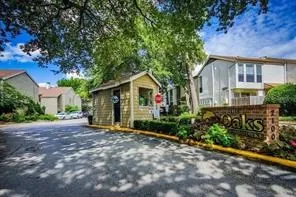 $1,095 | 2100 Tanglewilde Street, Unit 637, Houston, TX 77063