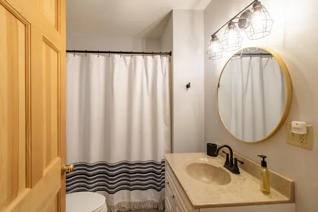 $349,900 | 670 Wayeeses Shore Rd Morgan Road, West Charleston, VT 05872