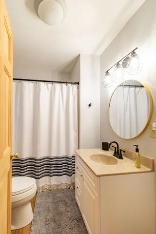 $349,900 | 670 Wayeeses Shore Rd Morgan Road, West Charleston, VT 05872