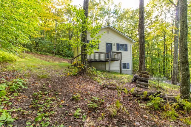 $349,900 | 670 Wayeeses Shore Rd Morgan Road, West Charleston, VT 05872
