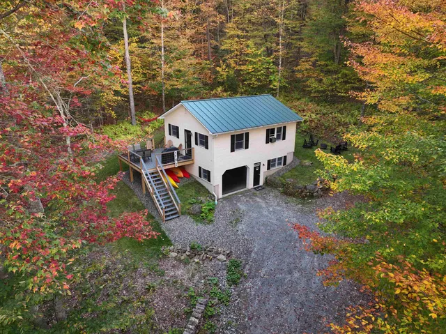 $349,900 | 670 Wayeeses Shore Rd Morgan Road, West Charleston, VT 05872