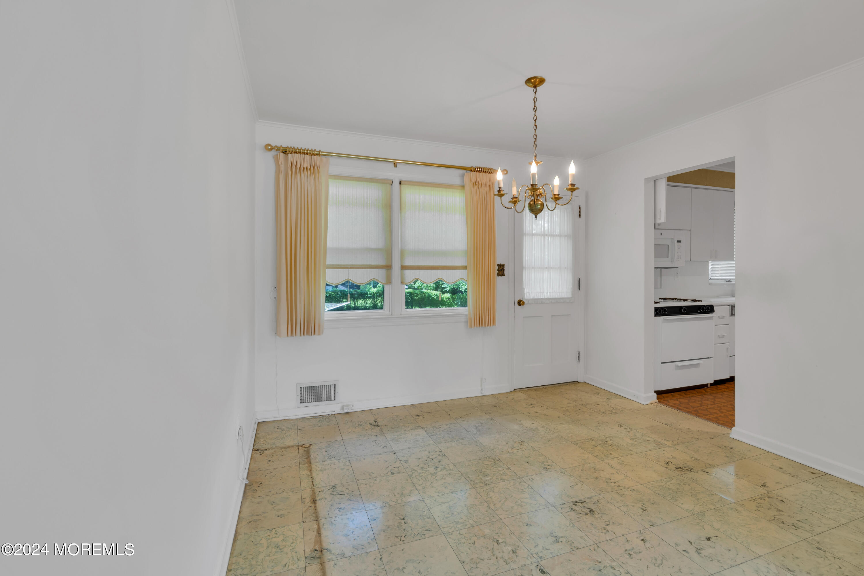 23 Hilltop Road West Long Branch, NJ 07764 - Photo 9 of 33 013_dsc09184_577