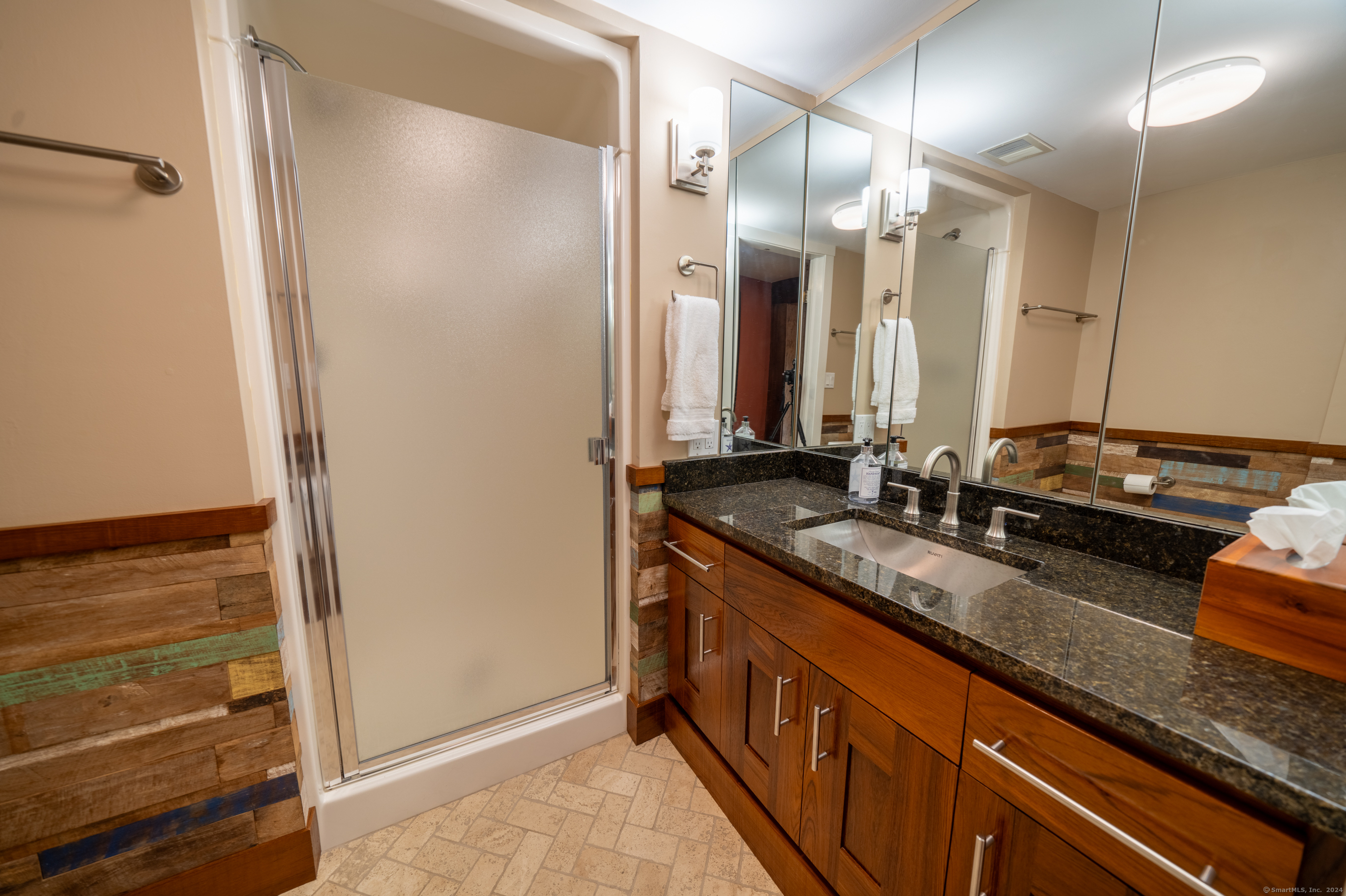 5 Shore Drive Branford, CT 06405 - Photo 22 of 31