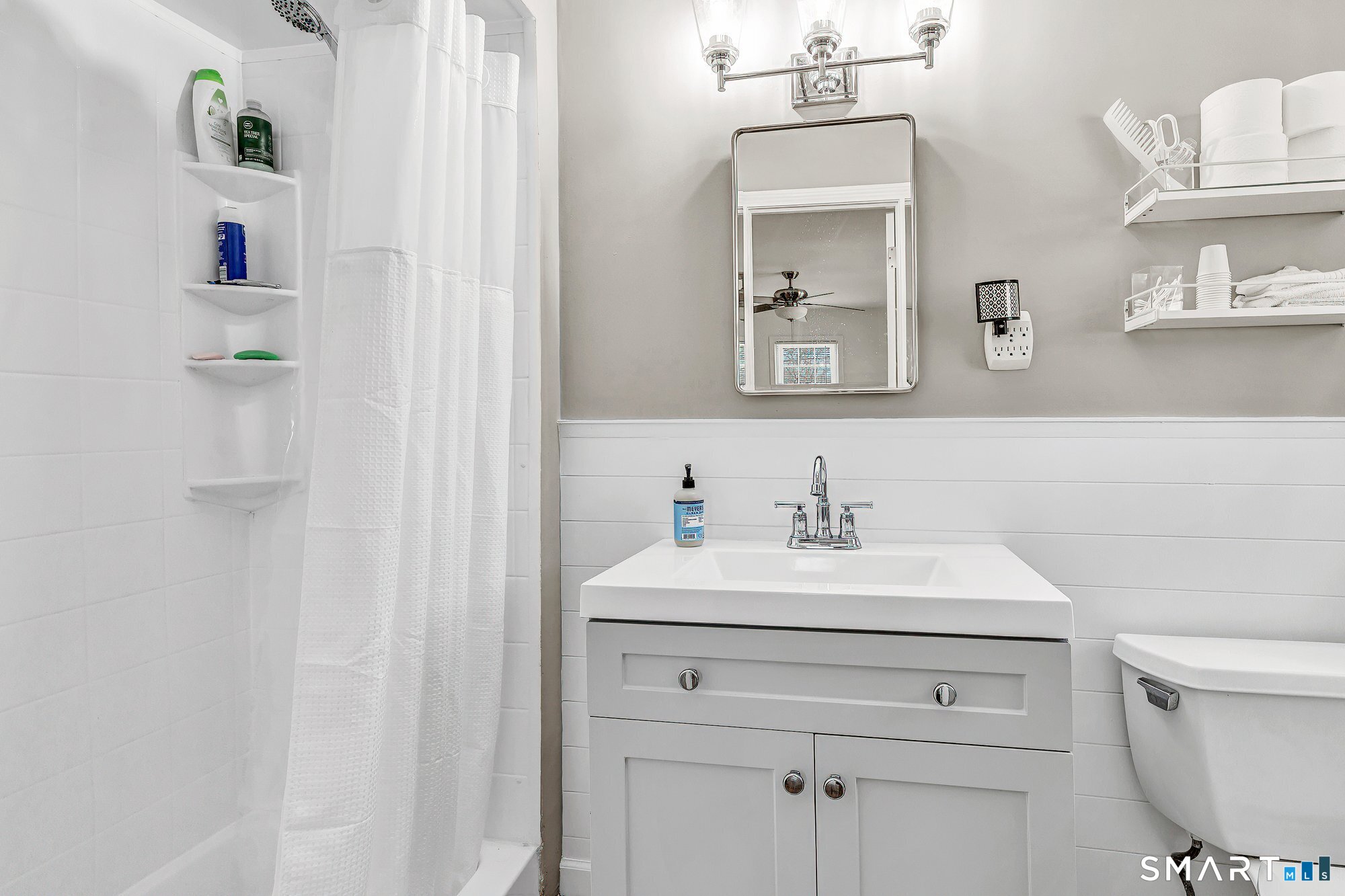 36 Greenbrier Road Trumbull, CT 06611 - Photo 33 of 40 primary bath