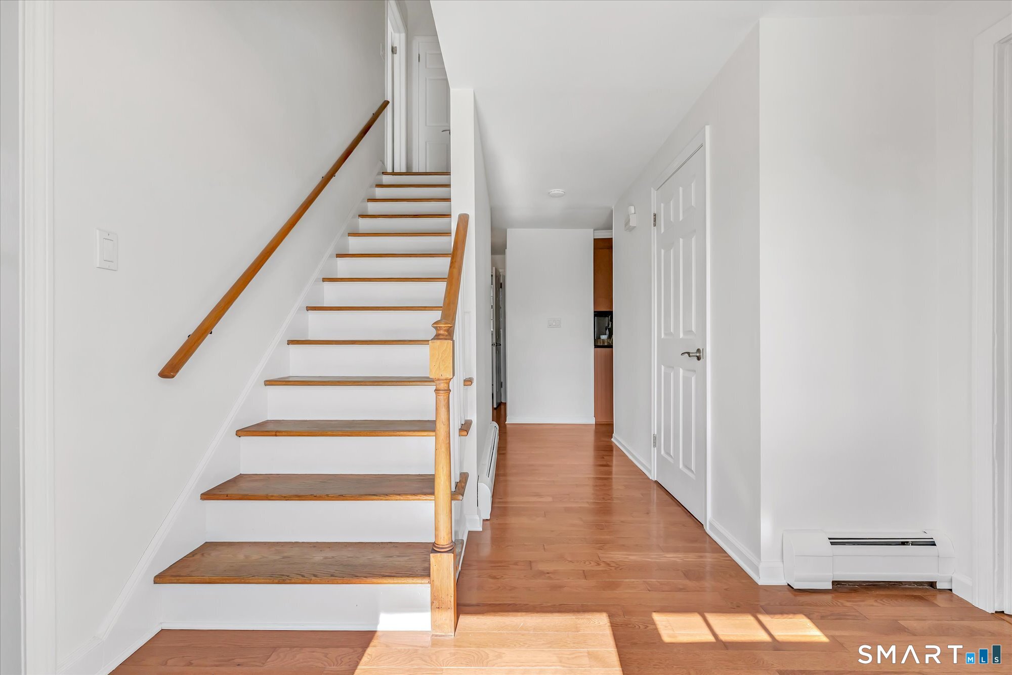 36 Greenbrier Road Trumbull, CT 06611 - Photo 6 of 40