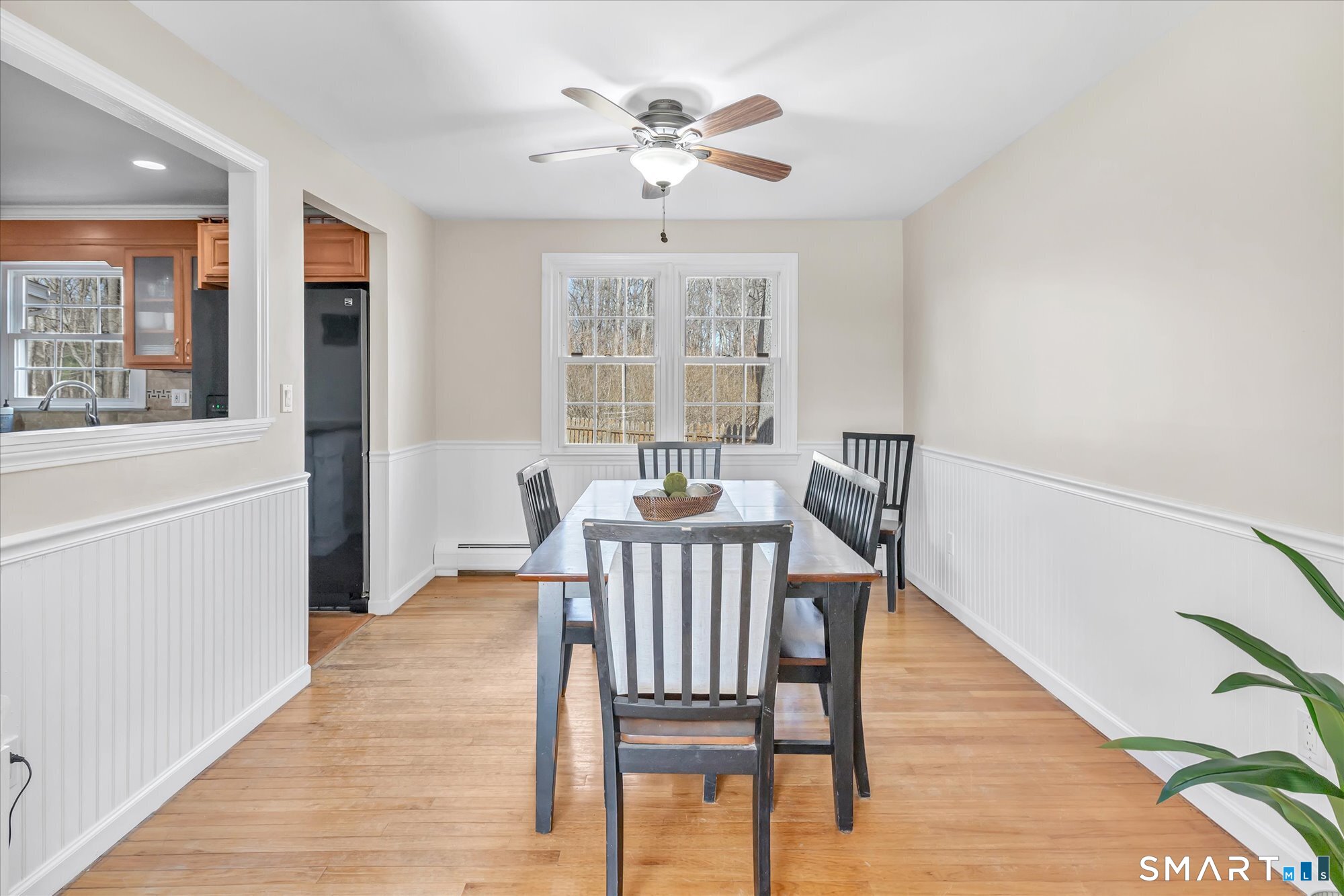 36 Greenbrier Road Trumbull, CT 06611 - Photo 9 of 40