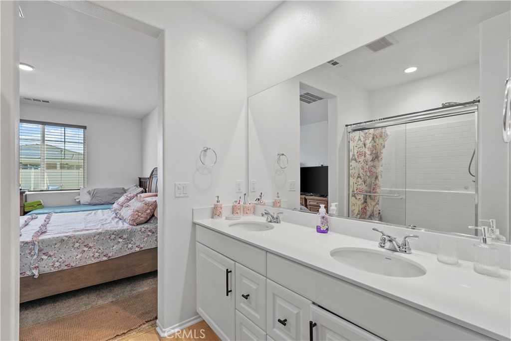 2451 Spring Wheat Street Perris, CA 92570 - Photo 7 of 19