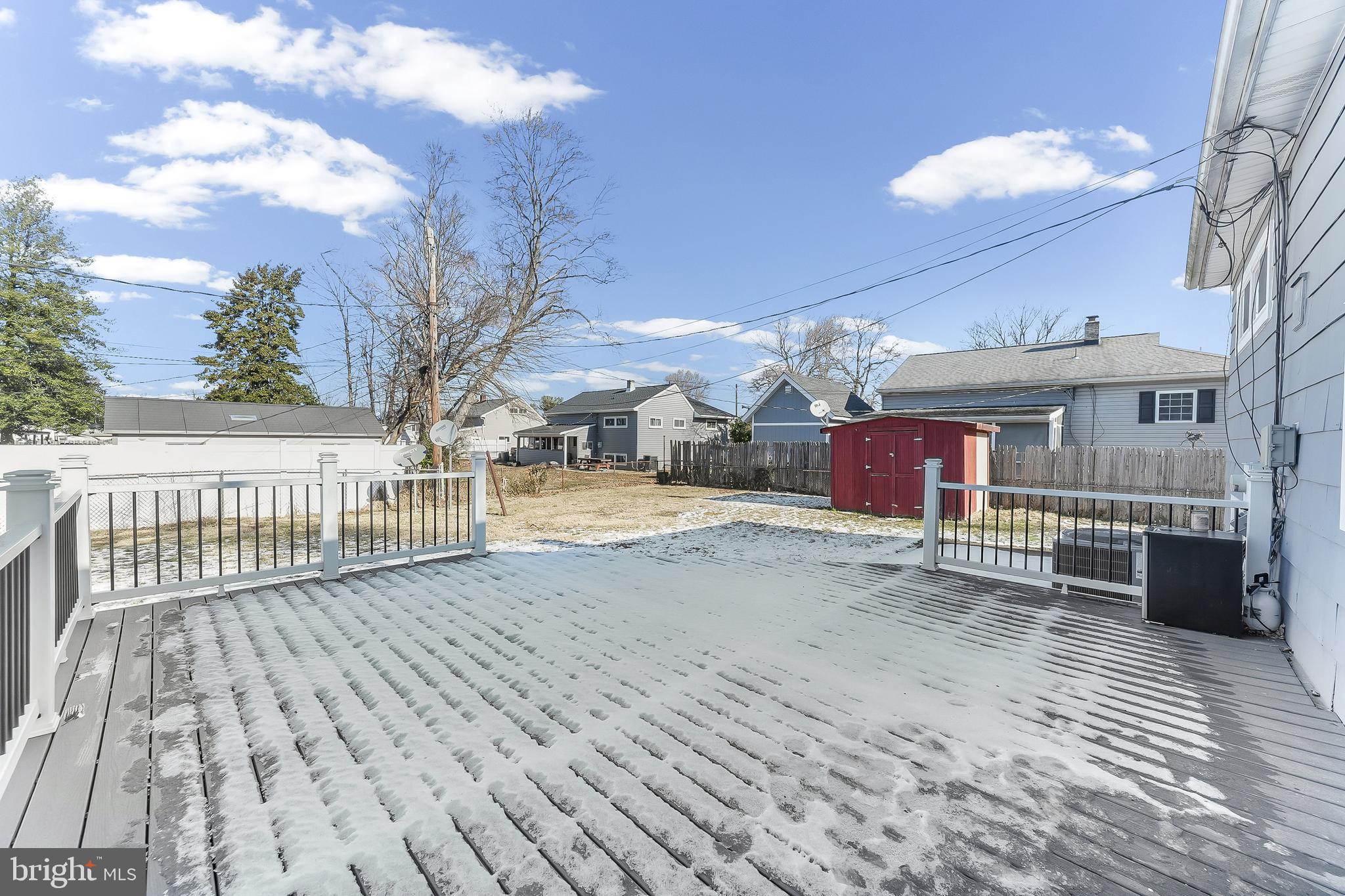 3 Merry Road Newark, DE 19713 - Photo 26 of 27 Expansive Maintenance Free Deck