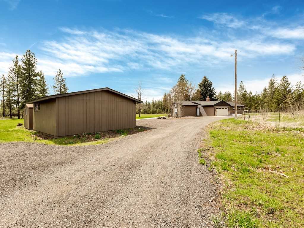 3201 West Smythe Road Cheney, WA 99004 - Photo 4 of 20