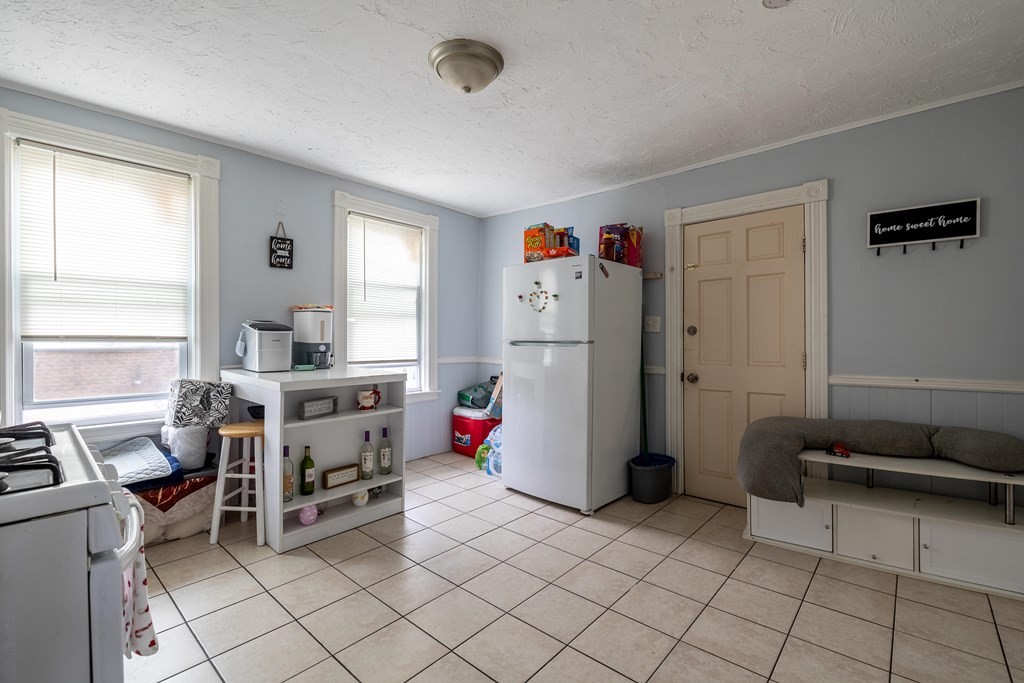9 Reeves Street Worcester, MA 01607 - Photo 27 of 40 Gallery Image 27