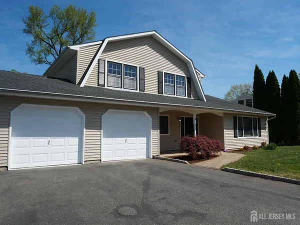 $899,000 | 4 Visco Drive, Edison, NJ 08820