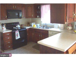 771 North Church Road Reading, PA 19608 - Photo 3 of 6