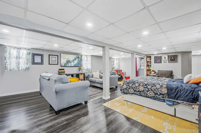 $579,999 | 1560 A Street, West Babylon, NY 11704