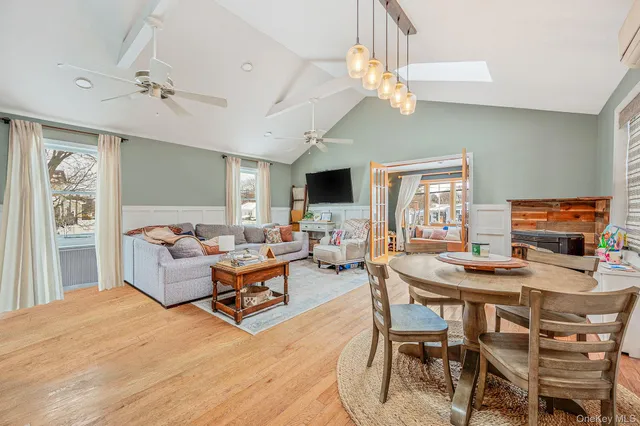 $579,999 | 1560 A Street, West Babylon, NY 11704