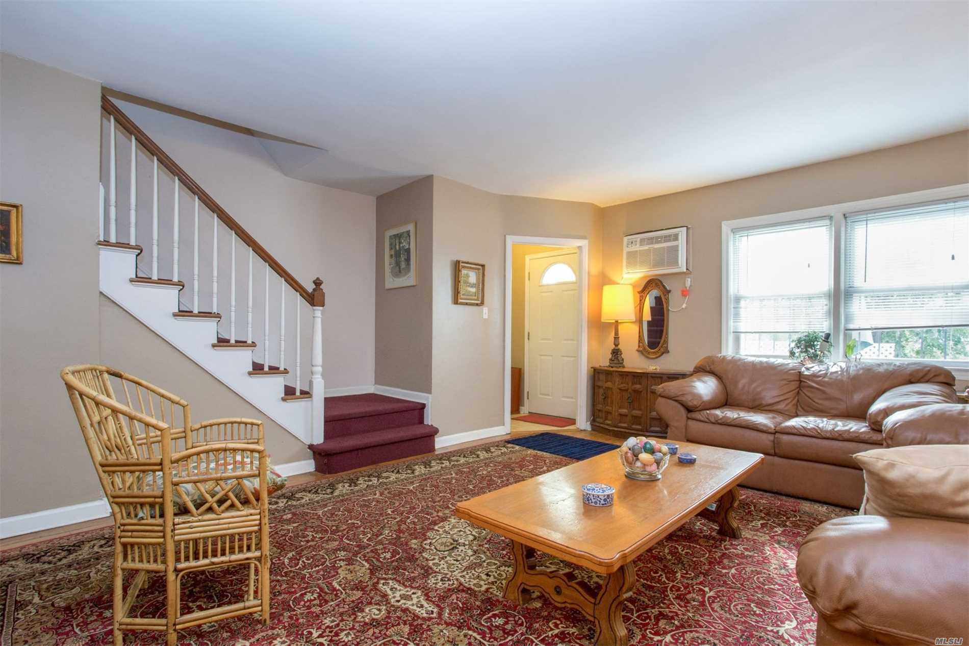 150-19 77th Road Queens, NY 11367 - Photo 4 of 20 Gallery Image 4