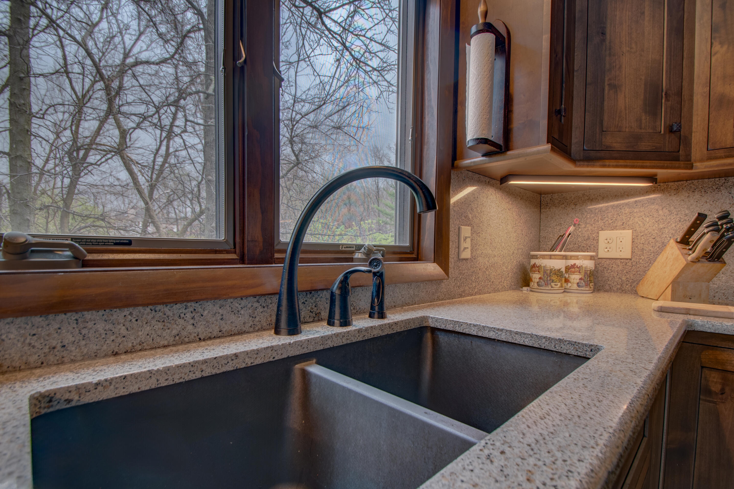 388 Devon Road Valparaiso, IN 46385 - Photo 8 of 47 3000x2002