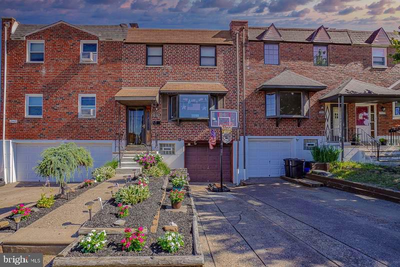 12463 Barbary Road Philadelphia, PA 19154 - Photo 2 of 49