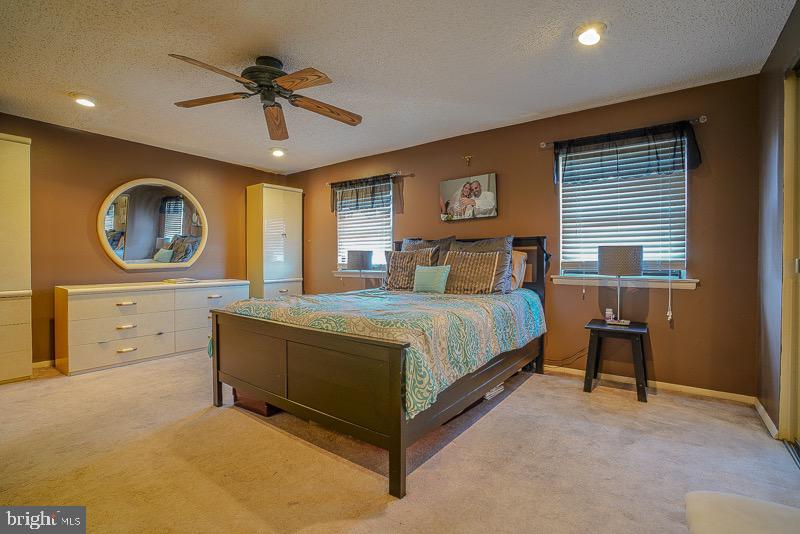 12463 Barbary Road Philadelphia, PA 19154 - Photo 21 of 49