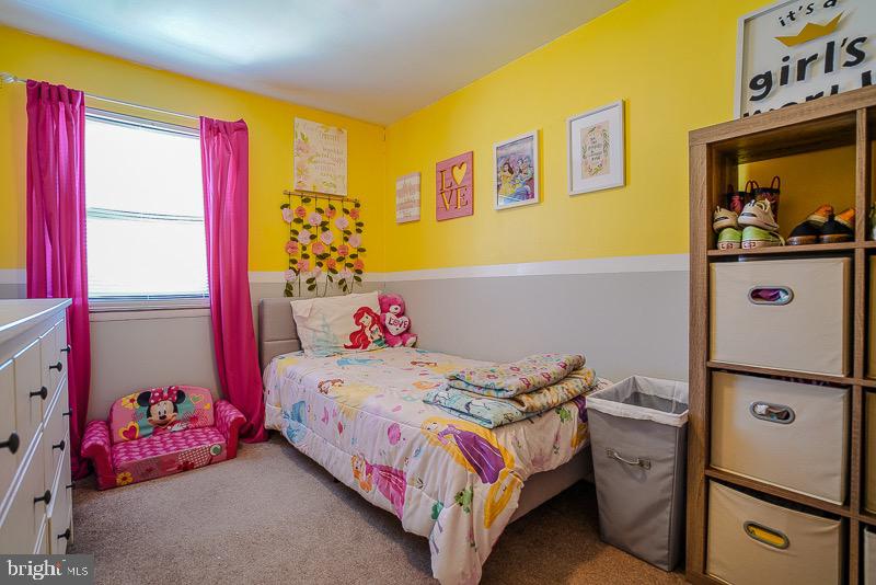 12463 Barbary Road Philadelphia, PA 19154 - Photo 31 of 49