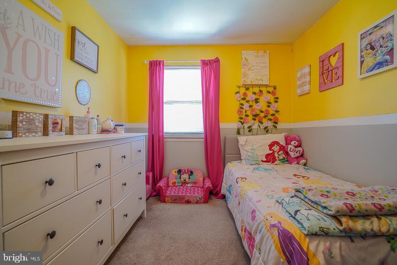 12463 Barbary Road Philadelphia, PA 19154 - Photo 32 of 49