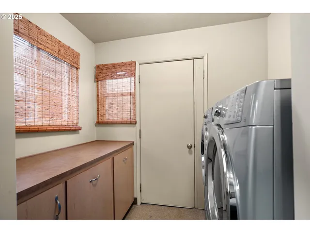 $379,000 | 71539 Southwest Bridle Drive, Pendleton, OR 97801