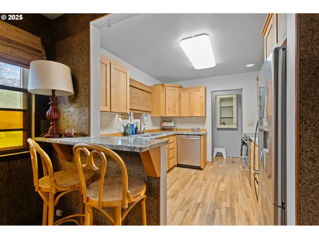 $379,000 | 71539 Southwest Bridle Drive, Pendleton, OR 97801