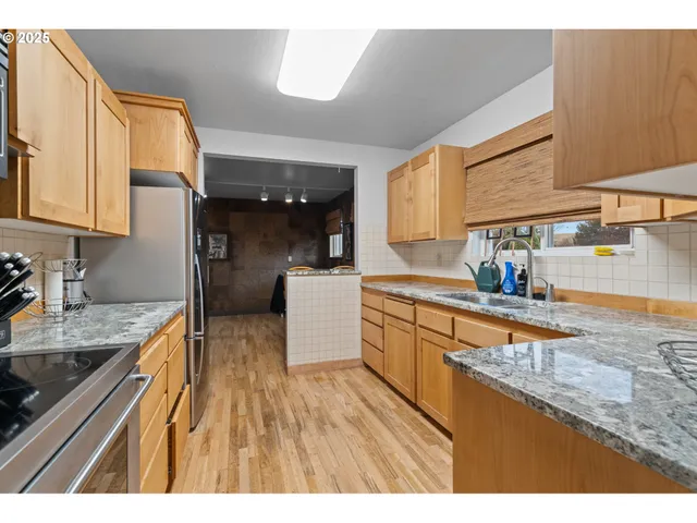 $379,000 | 71539 Southwest Bridle Drive, Pendleton, OR 97801