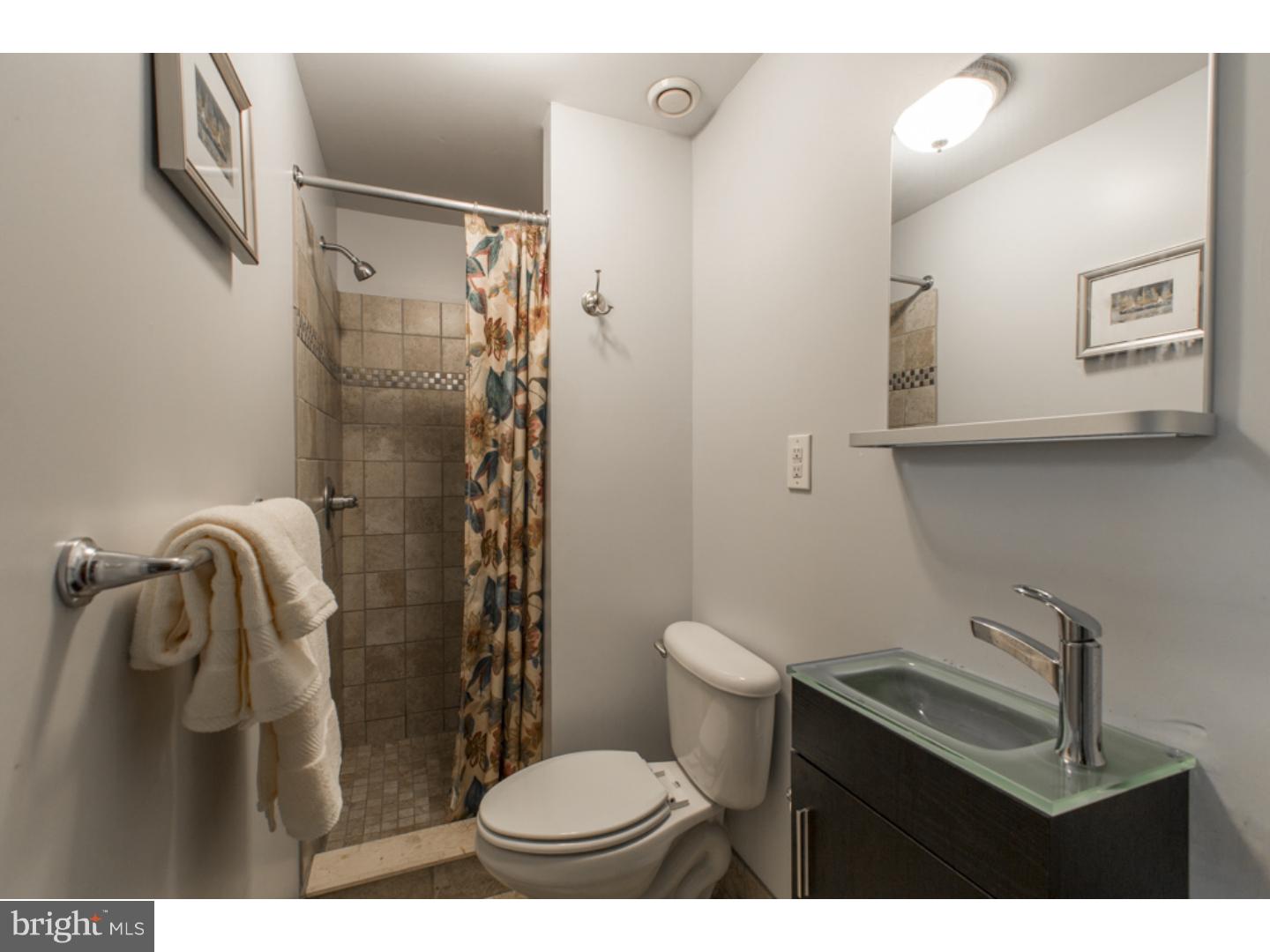 33 East Waverly Road Wyncote, PA 19095 - Photo 20 of 25 Bathroom