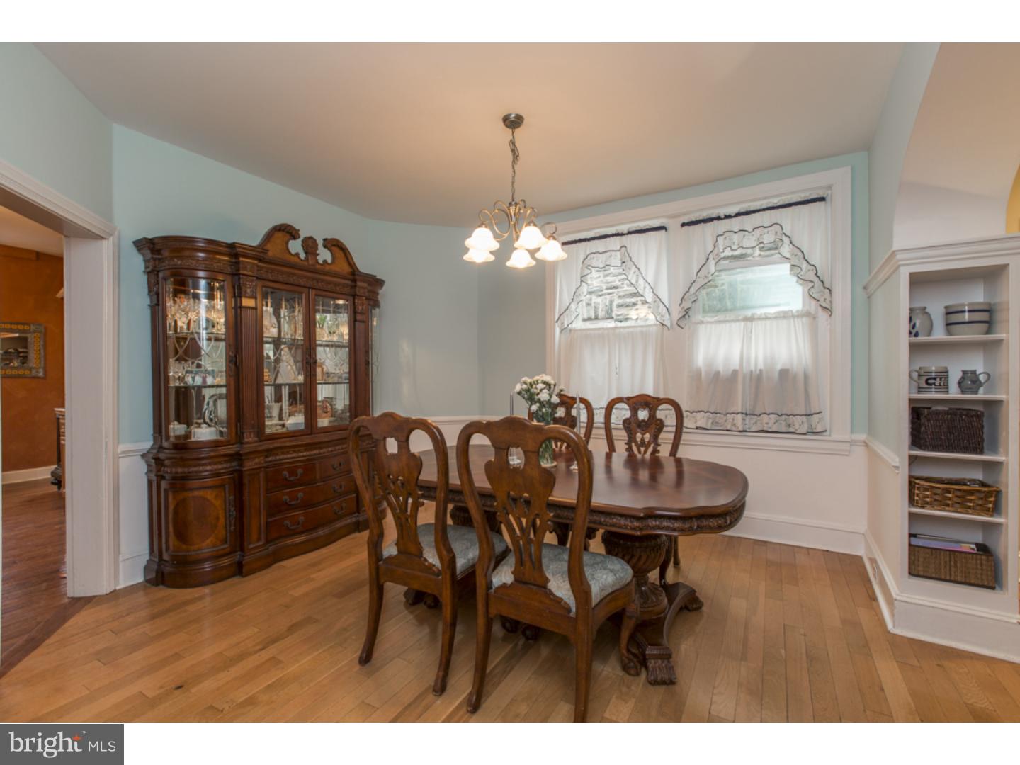 33 East Waverly Road Wyncote, PA 19095 - Photo 9 of 25 Dining Room