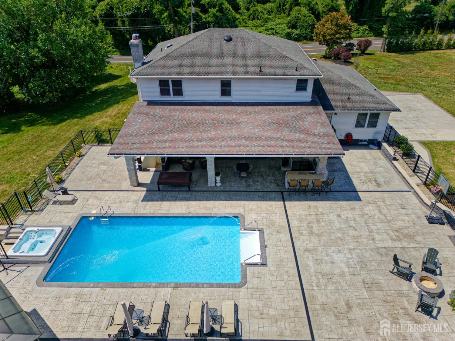 55 School Road Marlboro, NJ 07746 - Photo 10 of 65