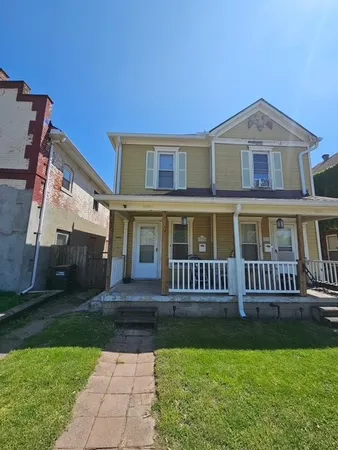 $875 | 2924 East 2nd Street, Unit 2, Dayton, OH 45403