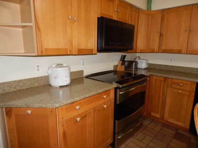 $339,000 | 437 Stream Road, Winterport, ME 04496