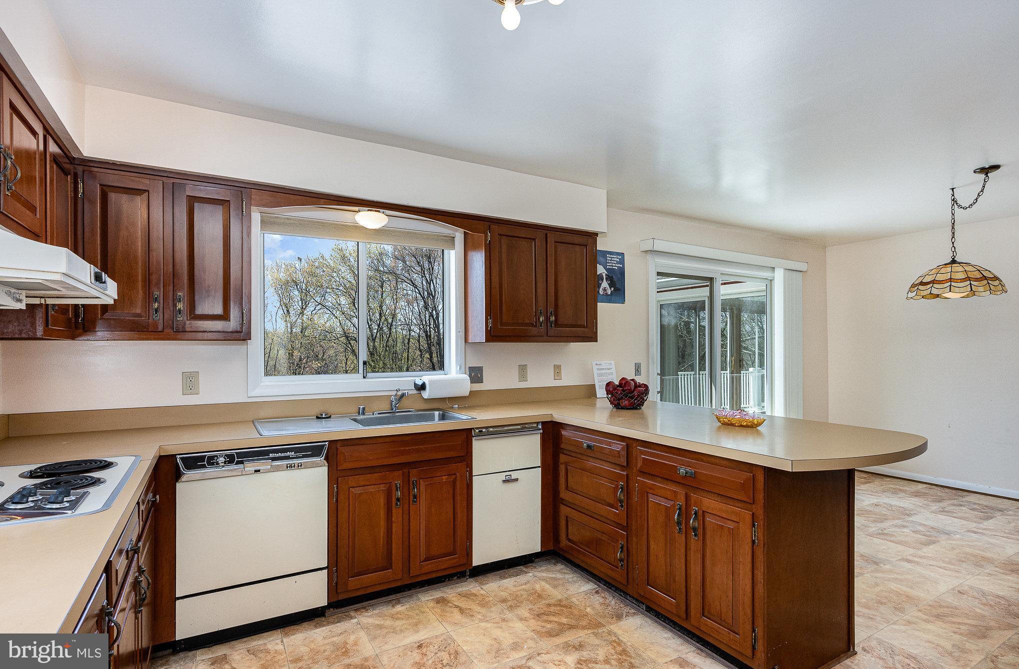 7421 Hawkins Creamery Road Gaithersburg, MD 20882 - Photo 10 of 46 Gallery Image 10