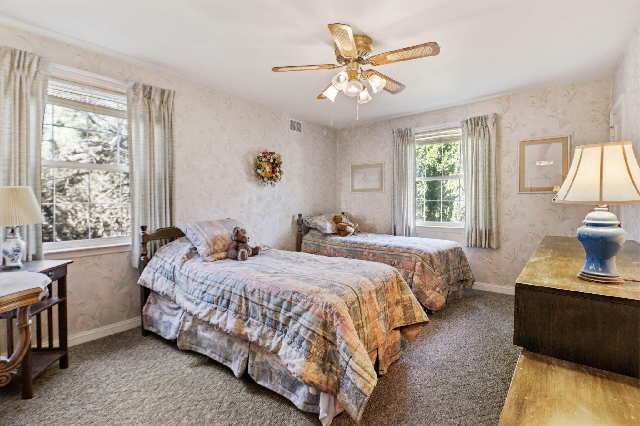 348 Valley View Road Springfield, PA 19064 - Photo 11 of 32 Primary First Floor Bed Room