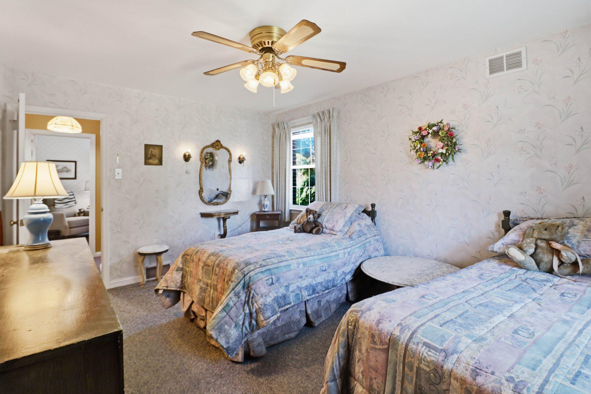 348 Valley View Road Springfield, PA 19064 - Photo 12 of 32