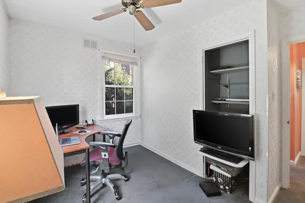 $425,000 | 348 Valley View Road, Springfield, PA 19064