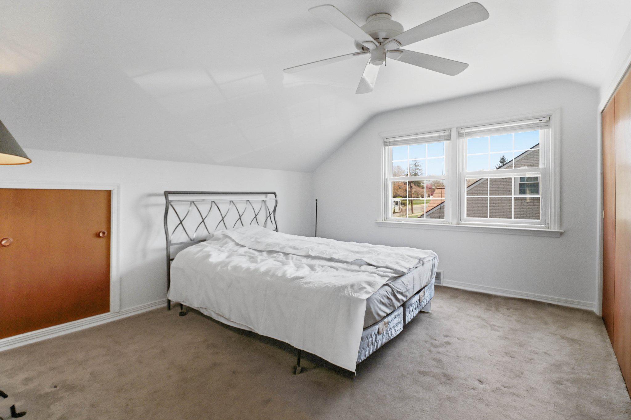 348 Valley View Road Springfield, PA 19064 - Photo 16 of 32 Second Floor Bedroom 1