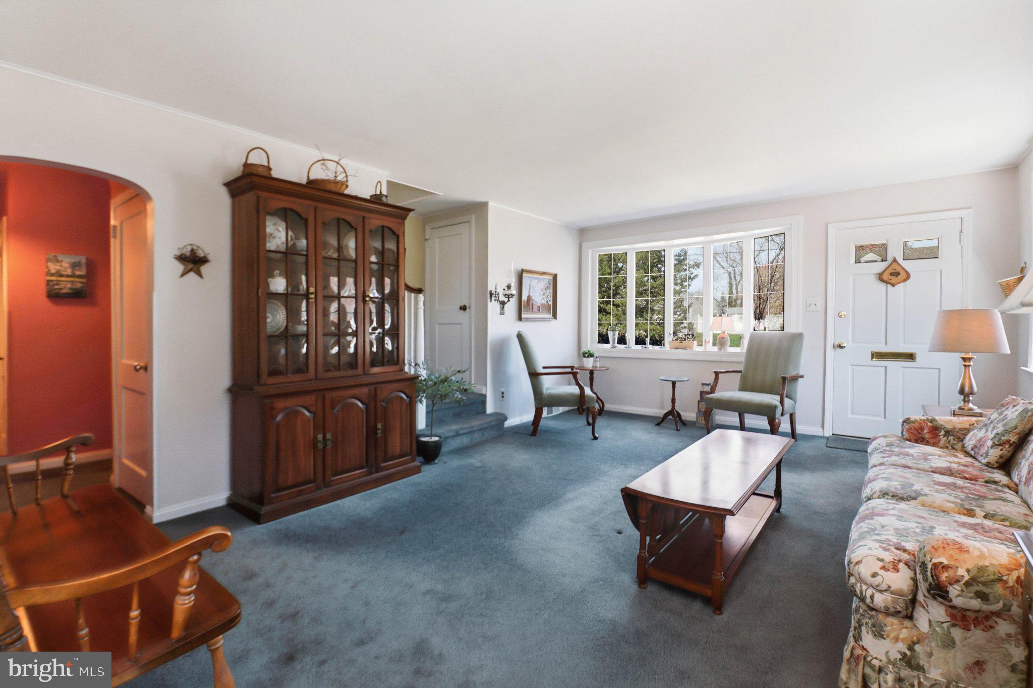 348 Valley View Road Springfield, PA 19064 - Photo 6 of 32 Bright and inviting living space.