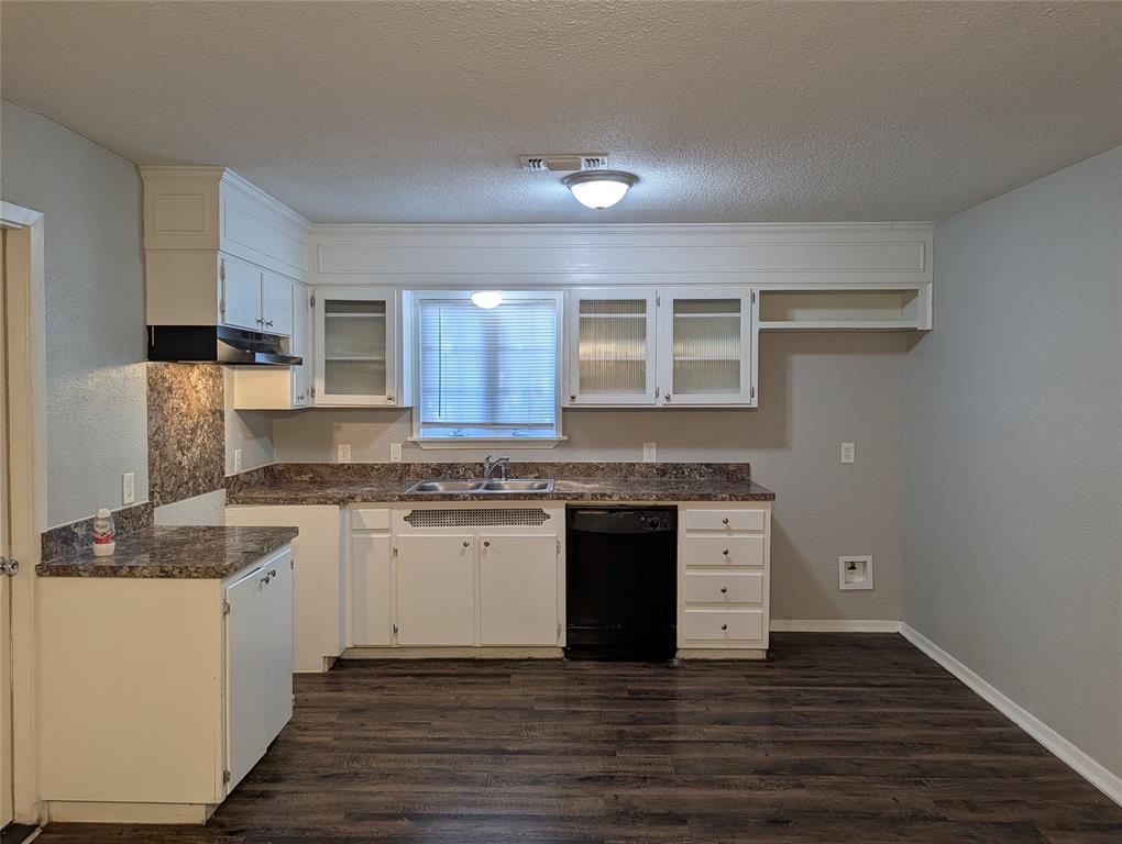 2558 Duringer Road Fort Worth, TX 76133 - Photo 12 of 23 Gallery Image 12